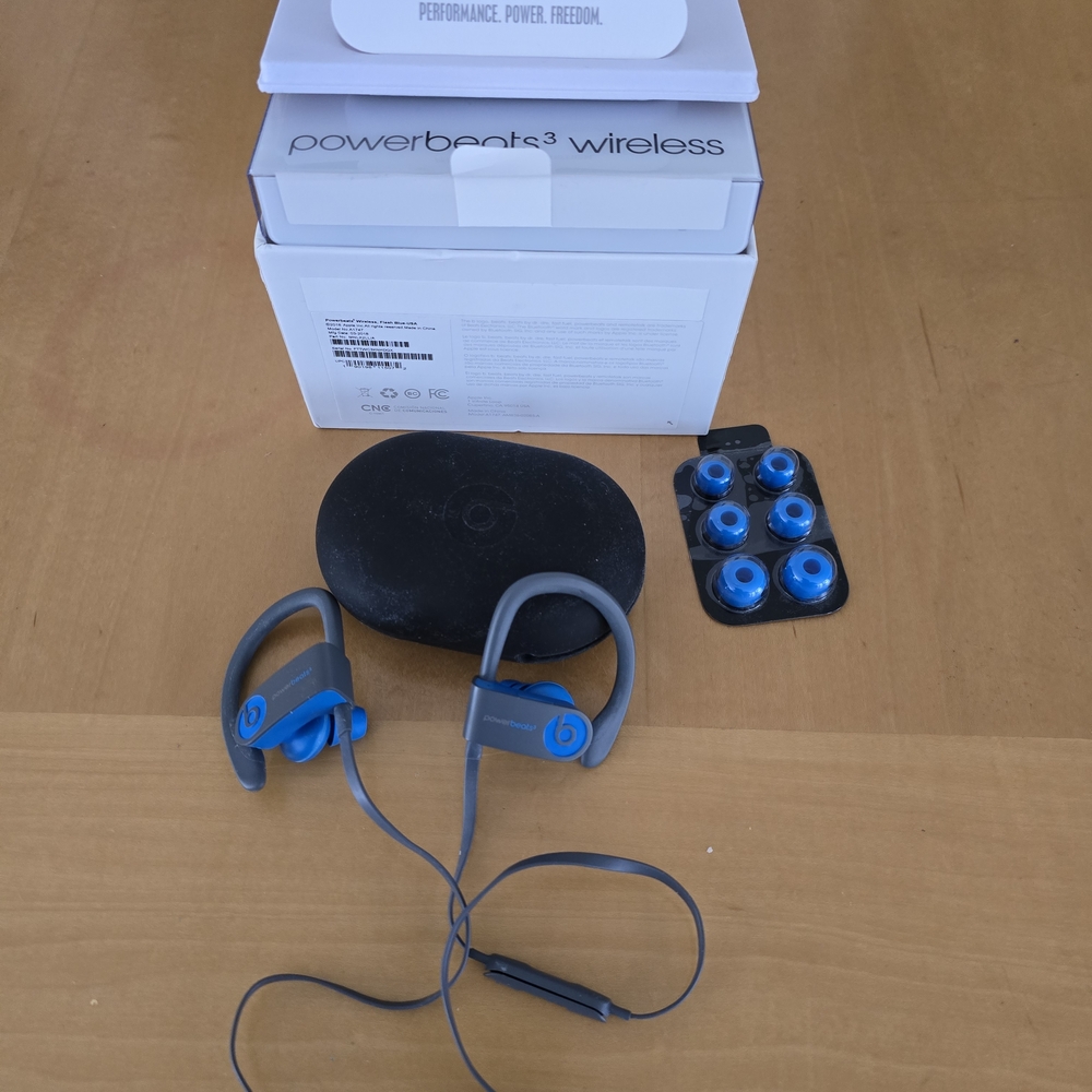 Beats by Dre Powerbeats3 Wireless Earbuds - Blue and Gray